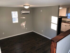 184 Wickins Dr, Unit Unit A in Hendersonville, NC - Building Photo - Building Photo