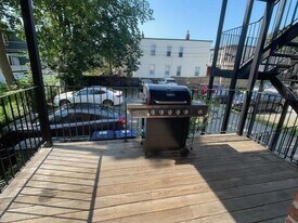 597 E 7th St, Unit 1 in Boston, MA - Building Photo