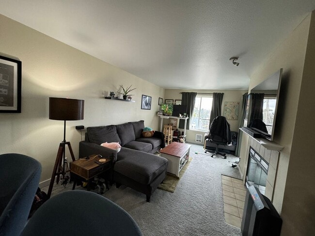 property at 9200 Greenwood Ave N