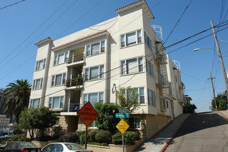 St. Charles Place in Oakland, CA - Foto de edificio - Building Photo