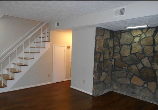 1155 Alan Ave in Auburn, AL - Building Photo - Building Photo