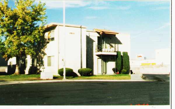 3621 Ala Dr in Las Vegas, NV - Foto de edificio - Building Photo