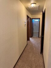 1585 Arroyo Manor Dr in Redding, CA - Building Photo - Building Photo