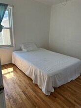 527 W Washington Ave in El Cajon, CA - Building Photo - Building Photo