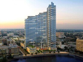 2020 N Bayshore Dr, Unit 3307 in Miami, FL - Building Photo