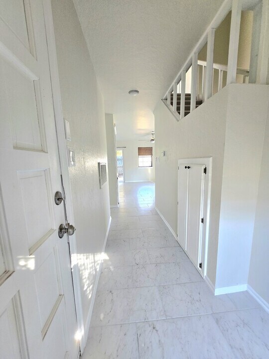 1022 Rambling Oaks Dr in Norman, OK - Building Photo