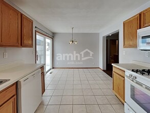 3042 Bauer Dr in Machesney Park, IL - Building Photo - Building Photo