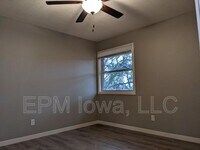 105 Ludland Dr - 8