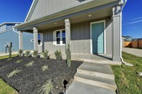 209 Cherry Blossom Ln in Taylor, TX - Building Photo - Building Photo