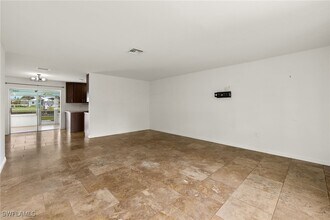 2150 Aruba Ave in Ft. Myers, FL - Building Photo - Building Photo