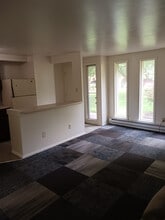 4920 Old Maysville Rd in Fort Wayne, IN - Foto de edificio - Building Photo