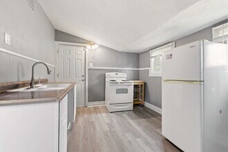 1347 Elmira St in Aurora, CO - Foto de edificio - Building Photo