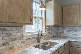 2410 Albion St in Nashville, TN - Building Photo - Building Photo