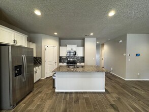 2008 Hubbard St SE in Albuquerque, NM - Foto de edificio - Building Photo