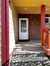 382 Eaglenest Ct SE in Ocean Shores, WA - Building Photo - Building Photo