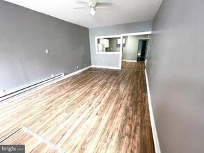 424 York St in Burlington, NJ - Building Photo - Building Photo