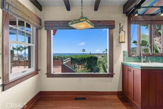 731 Manzanita Dr in Laguna Beach, CA - Building Photo - Building Photo