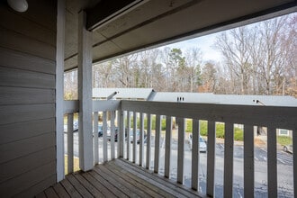 Hunt Club Apartments, LLC in Winston-Salem, NC - Foto de edificio - Interior Photo