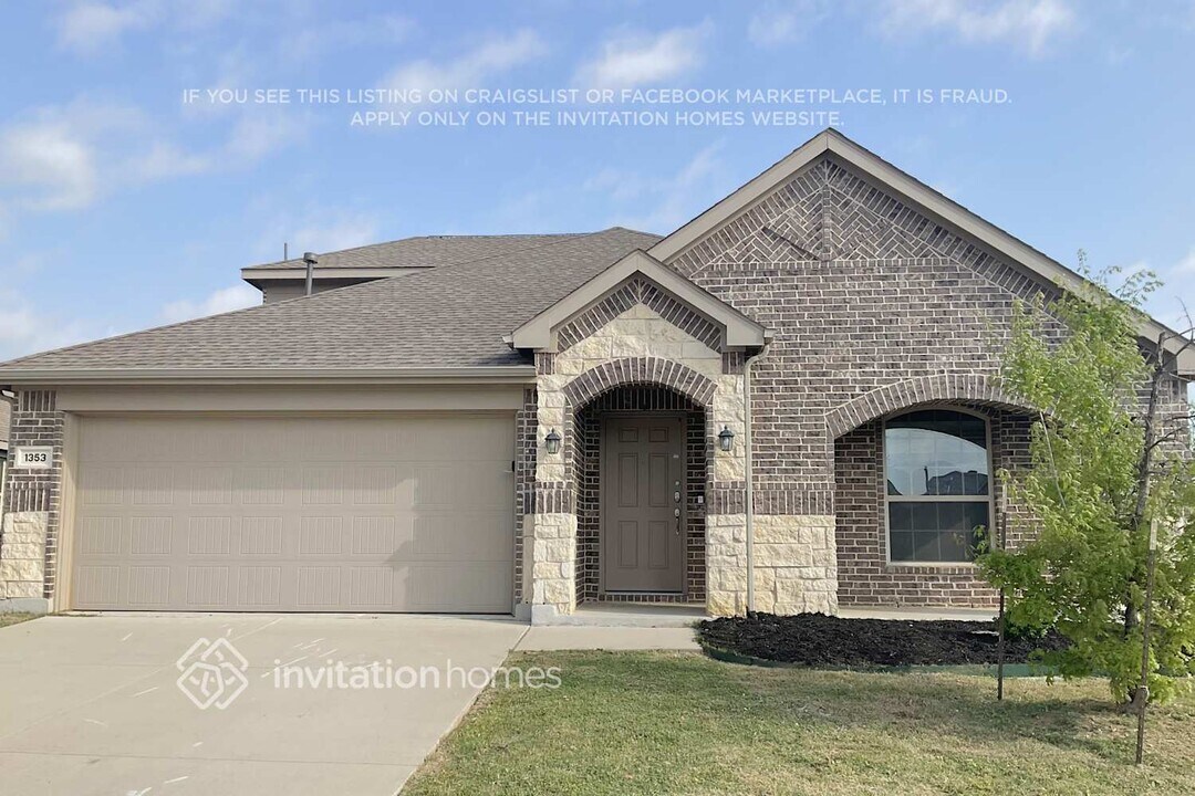 1353 Renoir Dr in Little Elm, TX - Building Photo