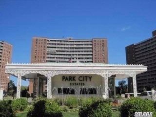 61-35 98th St-Unit -6A in Queens, NY - Foto de edificio - Building Photo