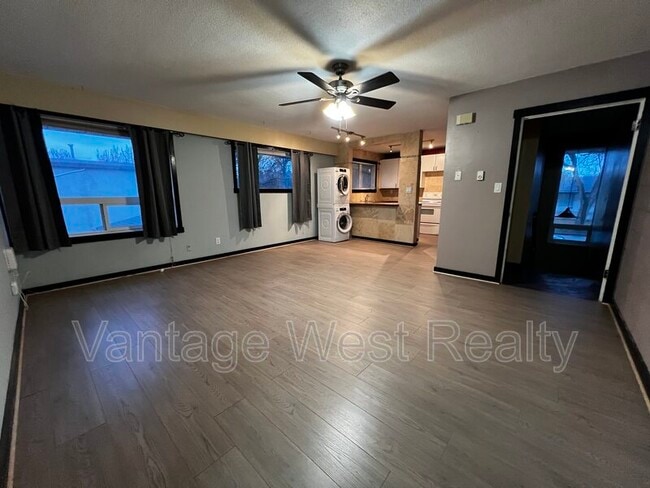 property at 1292-1292 Lawrence Ave