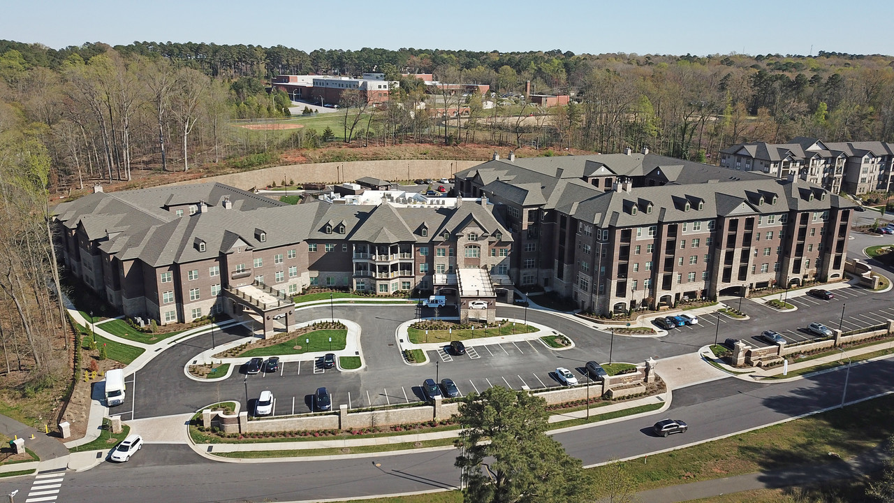 Waltonwood at Lake Boone in Raleigh, NC - Building Photo