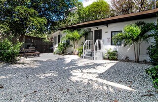 921 SW 9th St in Miami, FL - Building Photo