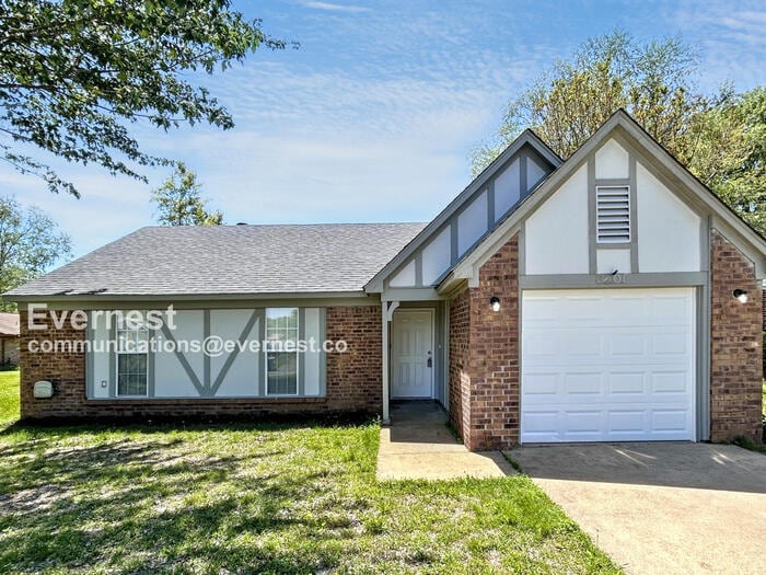 6205 Somerset Cove in Horn Lake, MS - Building Photo