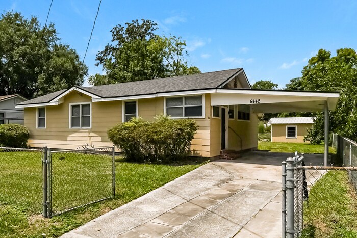 5442 Marcia Cir in Jacksonville, FL - Building Photo