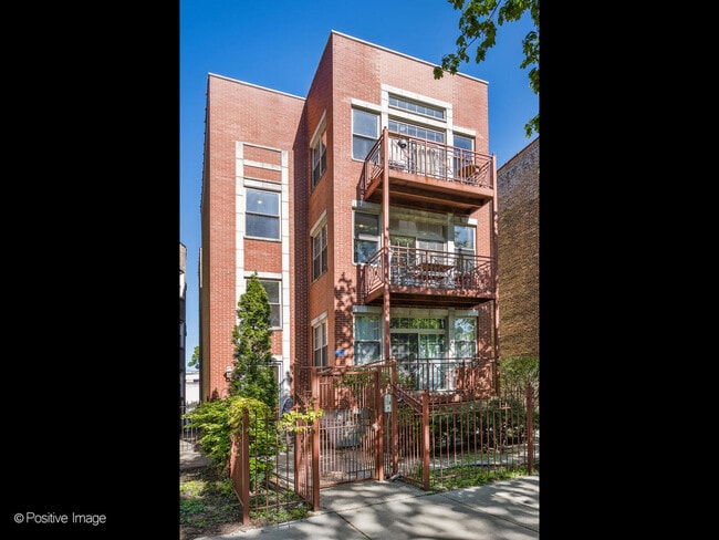 property at 6507 N Bosworth Ave
