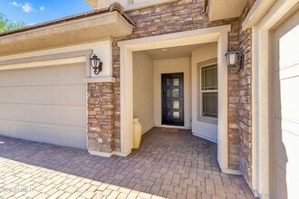 3240 E Bryce Ln in Phoenix, AZ - Building Photo - Building Photo