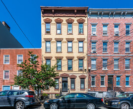 118 Jefferson St in Hoboken, NJ - Building Photo - Building Photo