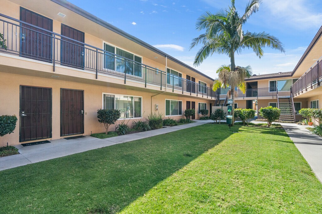 Armada Apartments in Ventura, CA