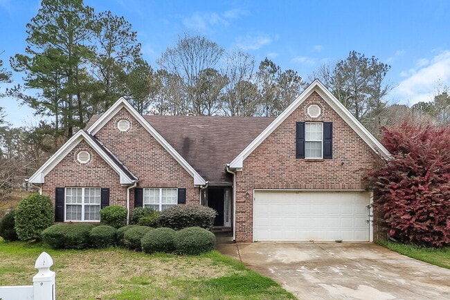 property at 15 Pebble Dr