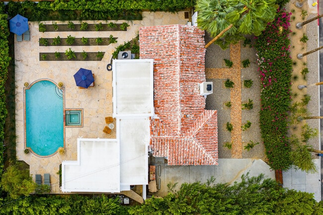 439 E Sonora Rd in Palm Springs, CA - Building Photo - Building Photo