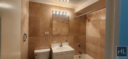 412 E 55th St in New York, NY - Building Photo - Building Photo