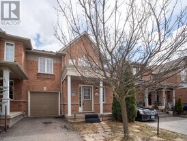 2382 Sequoia Way in Oakville, ON - Building Photo