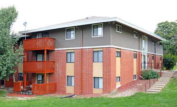 The Pointe on Fleur in Des Moines, IA - Foto de edificio - Building Photo