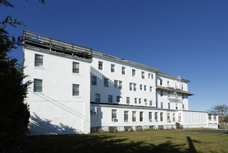 208 3rd Ave in Asbury Park, NJ - Foto de edificio - Building Photo