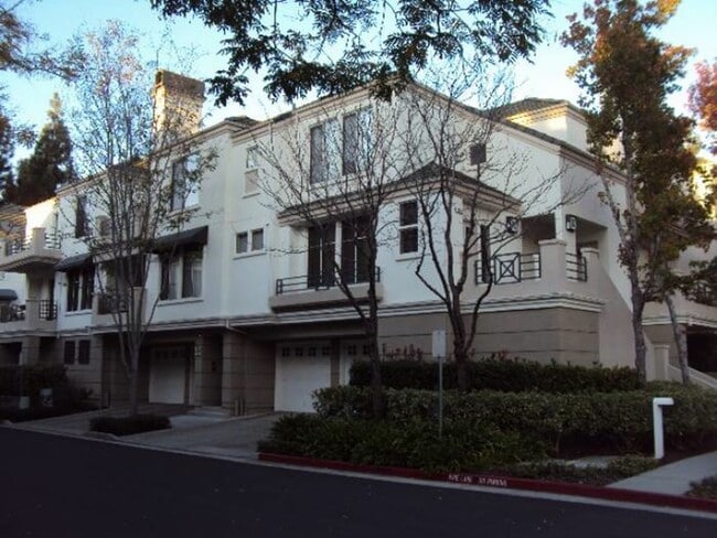 property at 430 Navaro Pl