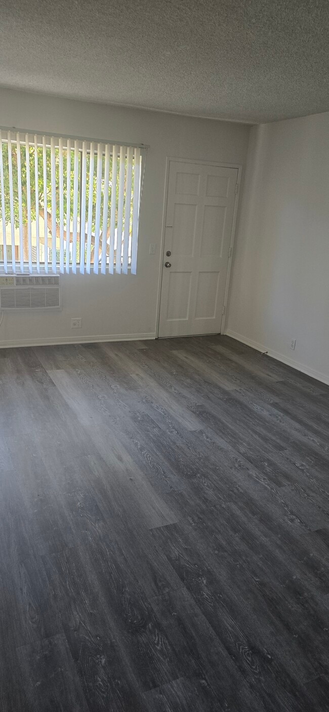 369 Waldo Ave, Unit 5