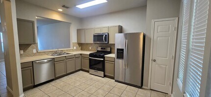 16818 Pine Castle Dr in Houston, TX - Building Photo - Building Photo