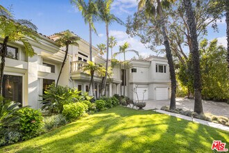 4001 Clarinda Dr in Los Angeles, CA - Building Photo - Building Photo