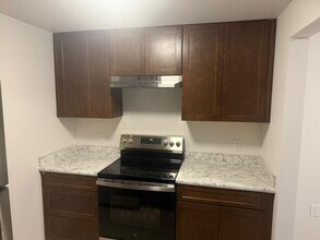 4709 176th St SW, Unit C7 in Lynnwood, WA - Foto de edificio - Building Photo