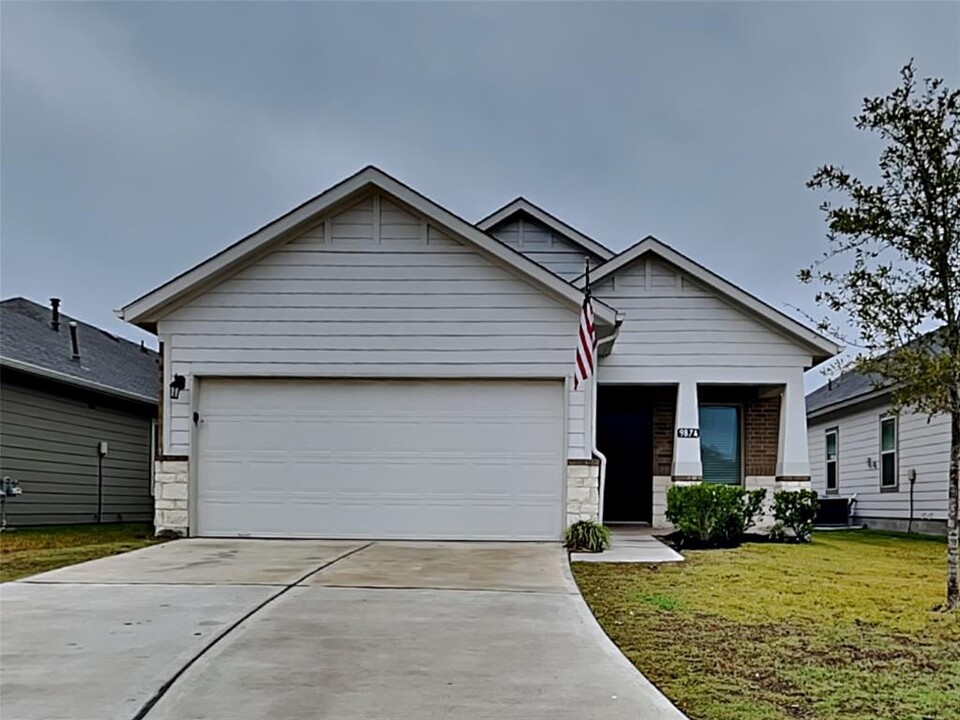 9874 Gln Brk Ln in Magnolia, TX - Building Photo