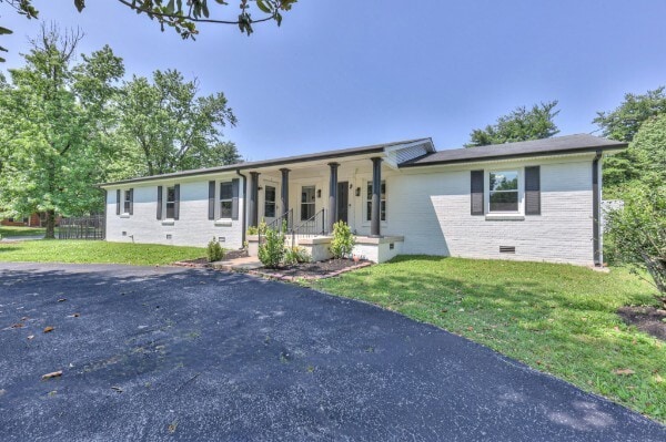 property at 1124 Toddington Dr