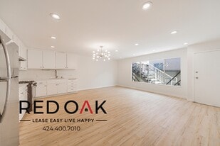 4815 St Charles Pl, Unit 2 in Los Angeles, CA - Building Photo