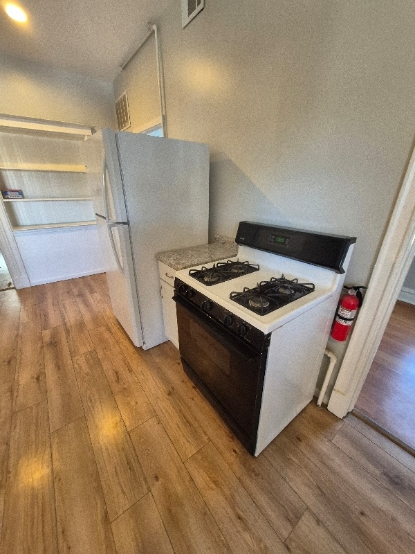 2237 S Drake Ave in Chicago, IL - Building Photo - Building Photo