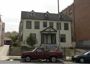 148 S Kenmore Ave in Los Angeles, CA - Building Photo