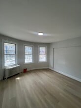 577 13th Ave, Unit 1 in Newark, NJ - Building Photo - Building Photo